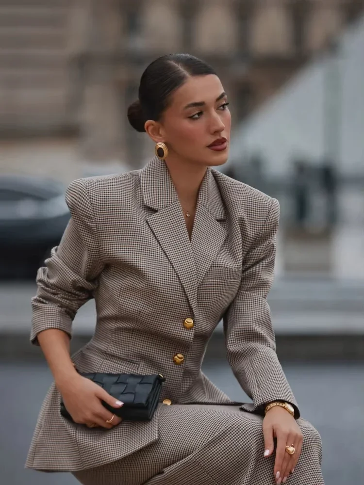 Plaid Coat Women Belt Autumn Winter Slim Lapel Buttons Pockets Outerwear Female Long Sleeve Vintage Lady High Street Chic
Plaid Coat Women Belt Autumn Winter Slim Lapel Buttons Pockets Outerwear Female Long Sleeve Vintage Lady High Street Chic