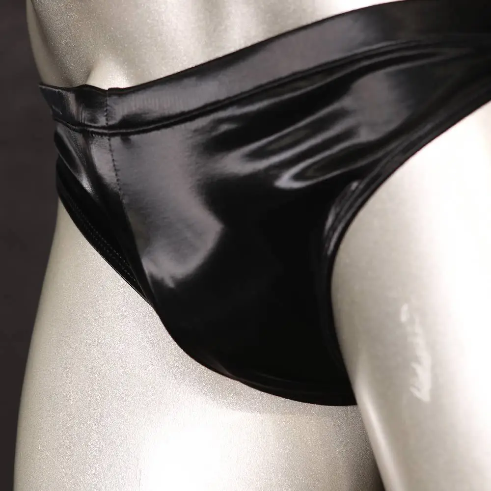 Customized Leather Triangle Men's High Elasticity Leather Triangle Shark Crotch PU Waterproof Sexy Low Waist Underwear NK41
Customized Leather Triangle Men's High Elasticity Leather Triangle Shark Crotch PU Waterproof Sexy Low Waist Underwear NK41