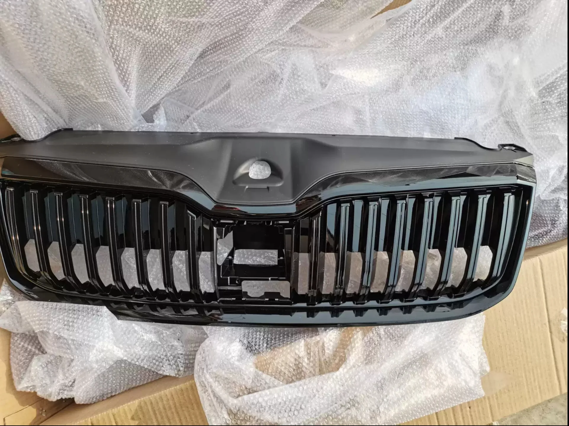 Front Bumper Grill Grille mask For Skoda Superb acc 2019 Sportline Car accessories
Front Bumper Grill Grille mask For Skoda Superb acc 2019 Sportline Car accessories