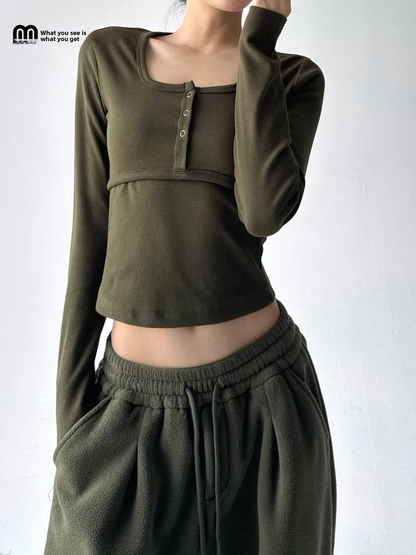 Женский модный топ Slim Fit с длинным рукавом и вырезом U-образной формы, открывающий ключицы, для повседневной носки, из смесового хлопка со спандексом
Женский модный топ Slim Fit с длинным рукавом и вырезом U-образной формы, открывающий ключицы, для повседневной носки, из смесового хлопка со спандексом