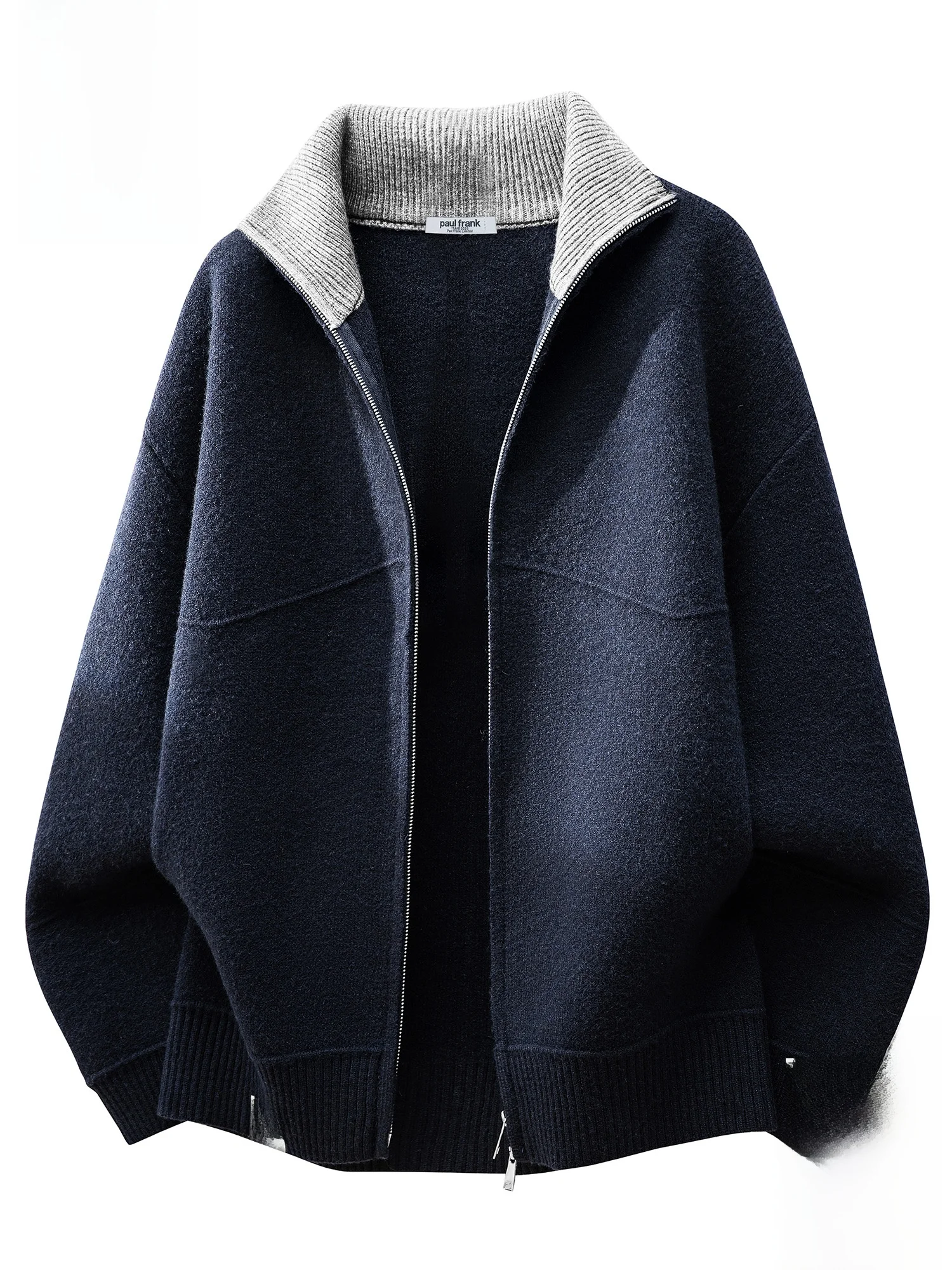 Мужской повседневный вязаный кардиган Paul Frank: теплый зимний свитер свободного кроя из смесового полиэстера, модный и стильный
Мужской повседневный вязаный кардиган Paul Frank: теплый зимний свитер свободного кроя из смесового полиэстера, модный и стильный