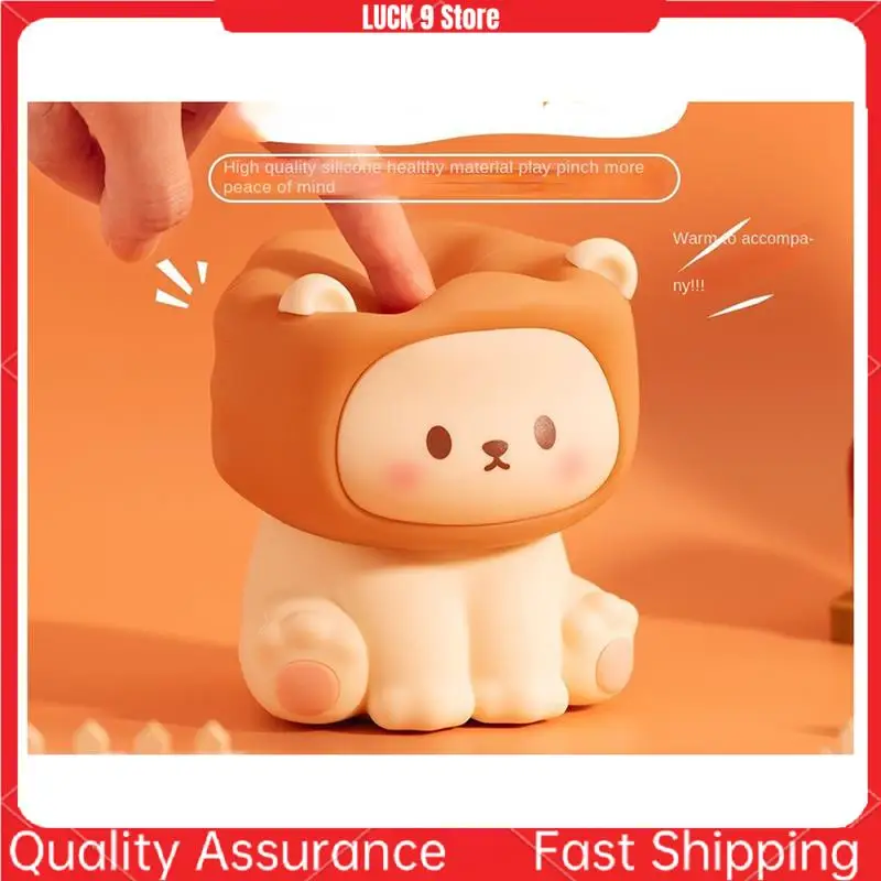 Kawaii Lion Night Light Rechargeable Dimmable Silicone Sleeping Light Bedside Lamp Nursery Nightlights For Bedroom-AB52
Kawaii Lion Night Light Rechargeable Dimmable Silicone Sleeping Light Bedside Lamp Nursery Nightlights For Bedroom-AB52