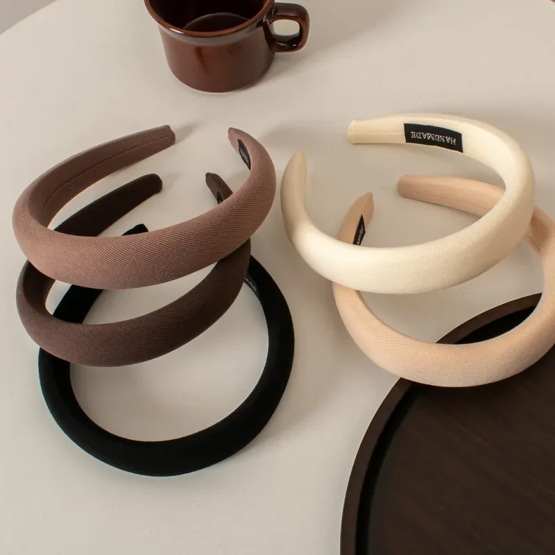 Wide-brimmed Fabric Autumn/winter Hairband Women Wild Go Out Korea Sweet Headband Press Hair Hairband Headband Hair Accessories
Wide-brimmed Fabric Autumn/winter Hairband Women Wild Go Out Korea Sweet Headband Press Hair Hairband Headband Hair Accessories