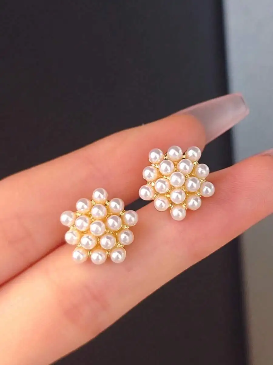 Faux Pearl Geometric Flower Stud Earrings For Women Vintage Elegant Fashion Jewelry
Faux Pearl Geometric Flower Stud Earrings For Women Vintage Elegant Fashion Jewelry
