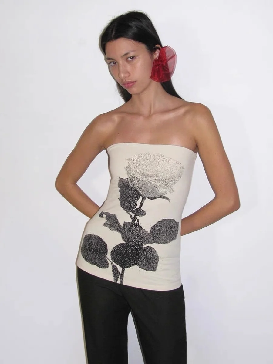 Женский укороченный топ-бандо Paloma Wool из эластичной розовой трикотажной ткани, универсальный, с оригинальным принтом, на эластичных бретелях, базовый слой
Женский укороченный топ-бандо Paloma Wool из эластичной розовой трикотажной ткани, универсальный, с оригинальным принтом, на эластичных бретелях, базовый слой