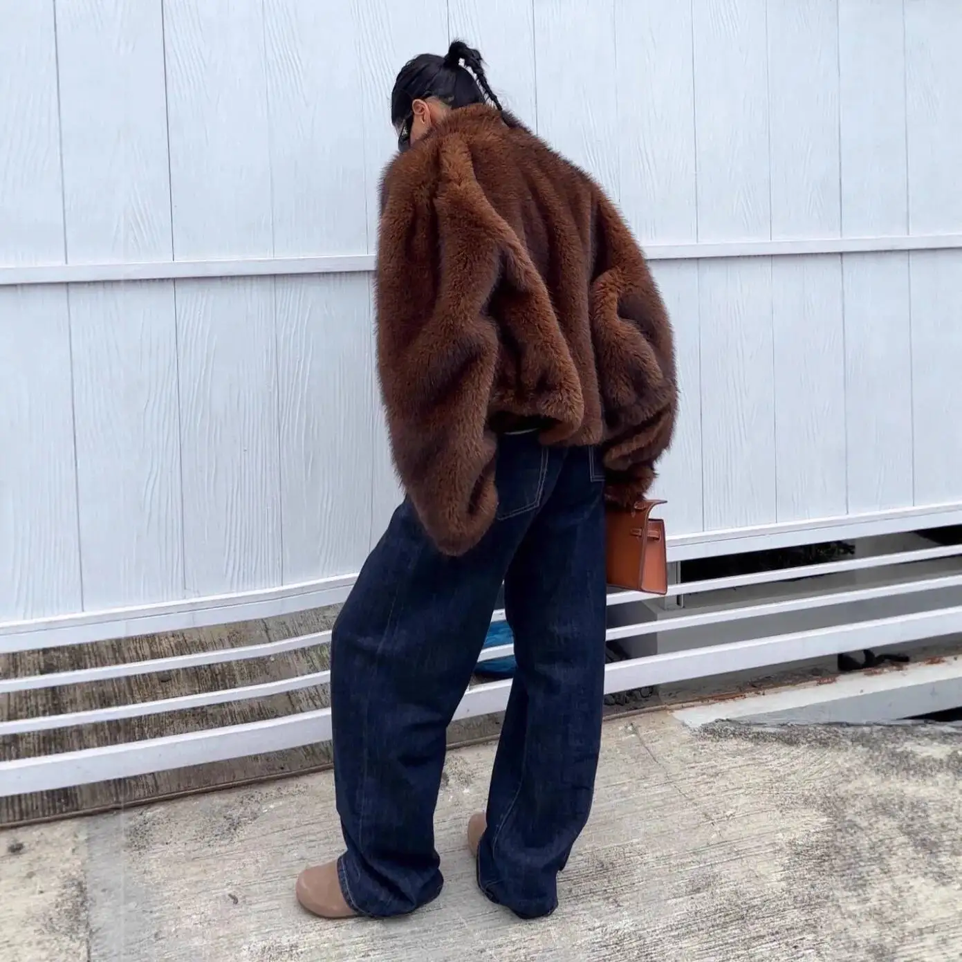 Money New Old Style Шуба из искусственного меха для женщин Мягкая плюшевая женская меховая куртка Шуба из искусственного меха
Money New Old Style Шуба из искусственного меха для женщин Мягкая плюшевая женская меховая куртка Шуба из искусственного меха