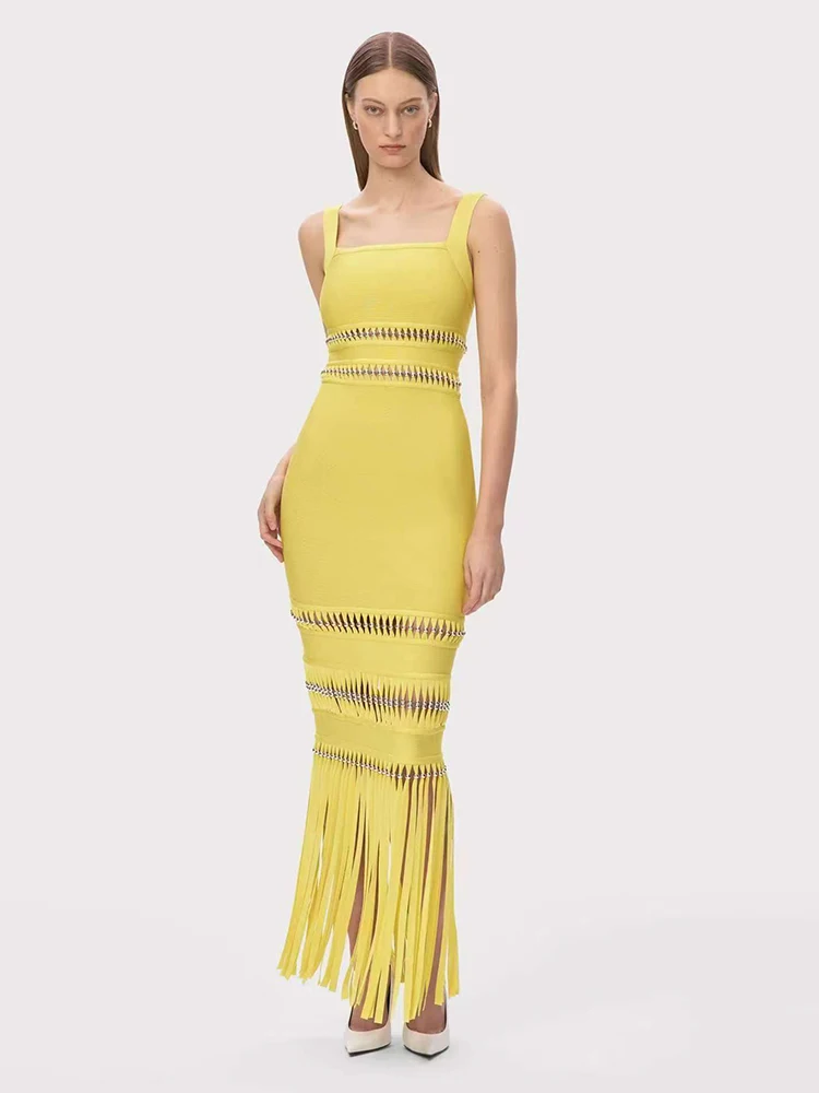 Sexy Straps Square Neck Tassel Design Bandage Dress Women Black Sleeveless Beaded Hollow Out Bodycon Dresses Evening Party Club
Sexy Straps Square Neck Tassel Design Bandage Dress Women Black Sleeveless Beaded Hollow Out Bodycon Dresses Evening Party Club