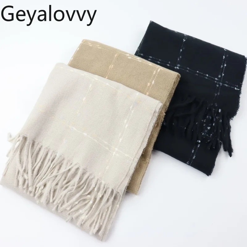 Милый универсальный шарф для девочек, шаль в японском стиле, клетчатые гетры для шеи, зимние модные теплые шарфы унисекс для пар
Милый универсальный шарф для девочек, шаль в японском стиле, клетчатые гетры для шеи, зимние модные теплые шарфы унисекс для пар