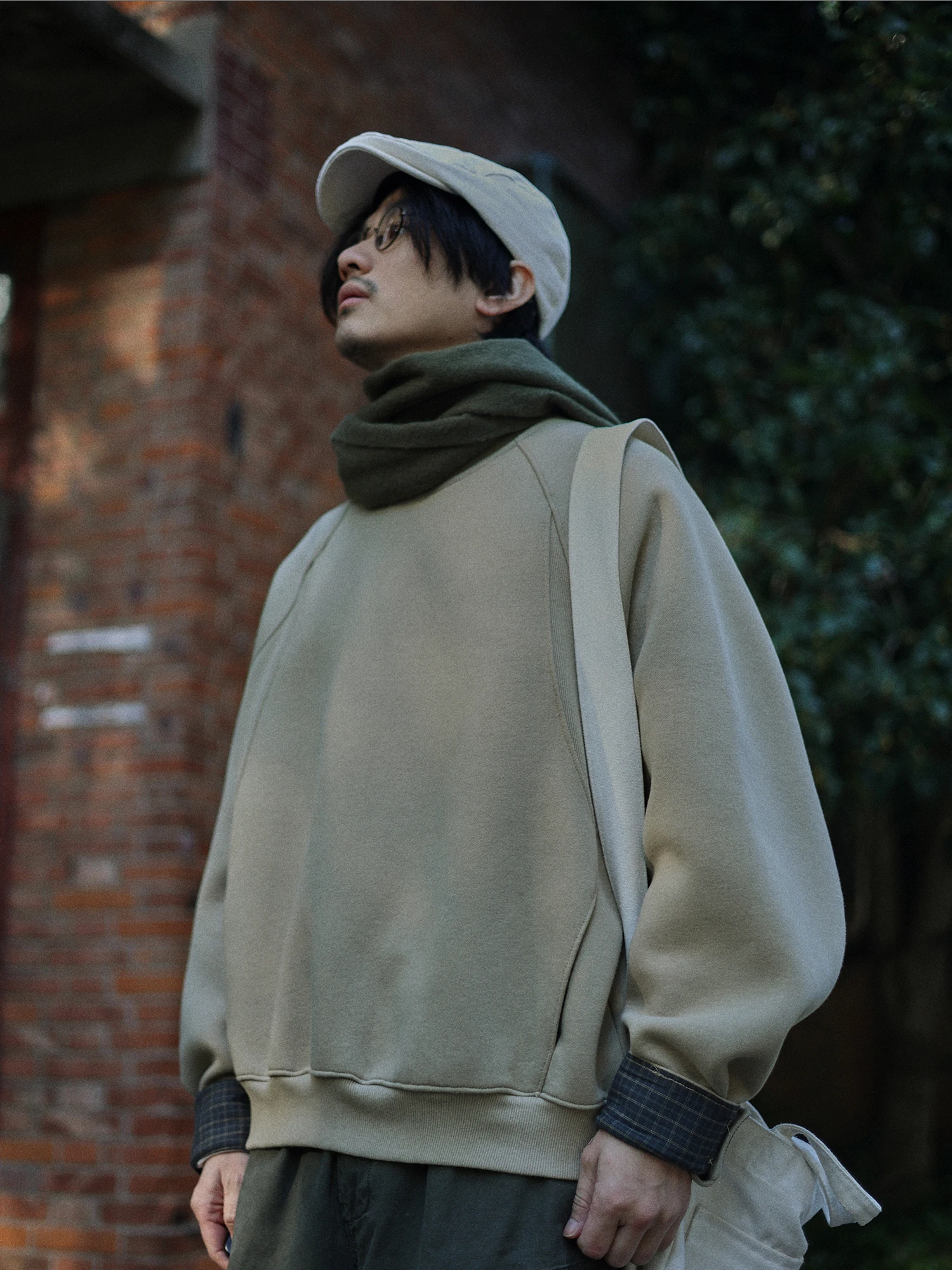 Youth Baseball Collar Sweatshirt Men's Short Retro Shoulder Sleeve Sporty Casual Autumn Winter Inner Trendy Cotton Polyester
Youth Baseball Collar Sweatshirt Men's Short Retro Shoulder Sleeve Sporty Casual Autumn Winter Inner Trendy Cotton Polyester