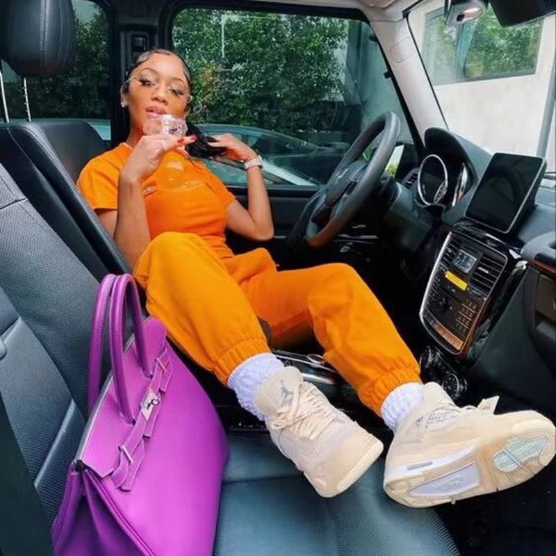 STYLISH LADY Letter Printed 2 Piece Set Women Short Sleeve O Neck T Shirt and Pant Suits 2024 Summer Casual Street Tracksuits
STYLISH LADY Letter Printed 2 Piece Set Women Short Sleeve O Neck T Shirt and Pant Suits 2024 Summer Casual Street Tracksuits