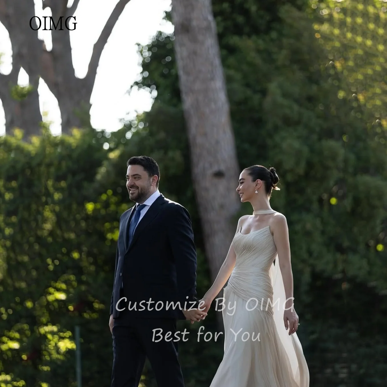 OIMG Elegant Strapless A Line Prom Gowns Button Back Pleated Party Gown Floor Length Wedding Evening Dress Customized
OIMG Elegant Strapless A Line Prom Gowns Button Back Pleated Party Gown Floor Length Wedding Evening Dress Customized