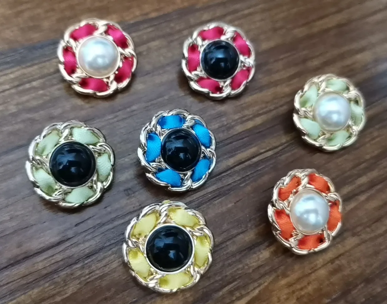 Плетение жемчужных пуговиц в форме цветка, серьги, кольца, ювелирные компоненты, аксессуары
Плетение жемчужных пуговиц в форме цветка, серьги, кольца, ювелирные компоненты, аксессуары