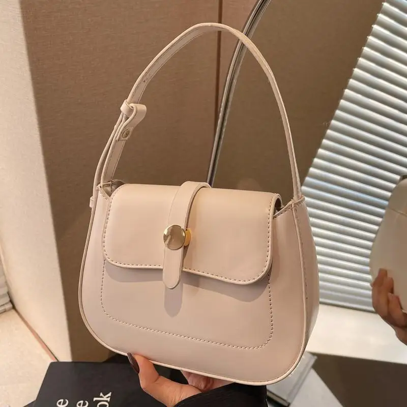 Leisure Crossbody Bags for Women Solid Pu Leather Flap Cute Small Messenger Packs Large Capacity Female Commute Shoulder Bags
Leisure Crossbody Bags for Women Solid Pu Leather Flap Cute Small Messenger Packs Large Capacity Female Commute Shoulder Bags