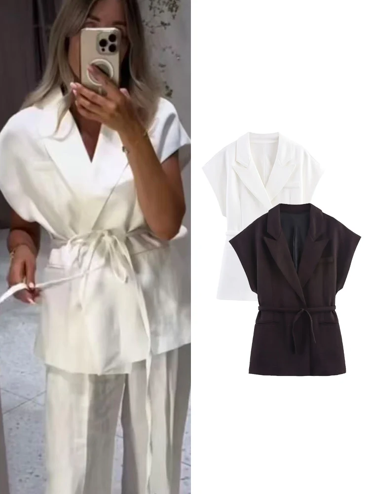 Women New Sleeveless Vest Autumn Leisure Solid Color Lapel Collared Belted Waistcoats Elegant Office Ladies Chic Commuter Vest
Women New Sleeveless Vest Autumn Leisure Solid Color Lapel Collared Belted Waistcoats Elegant Office Ladies Chic Commuter Vest