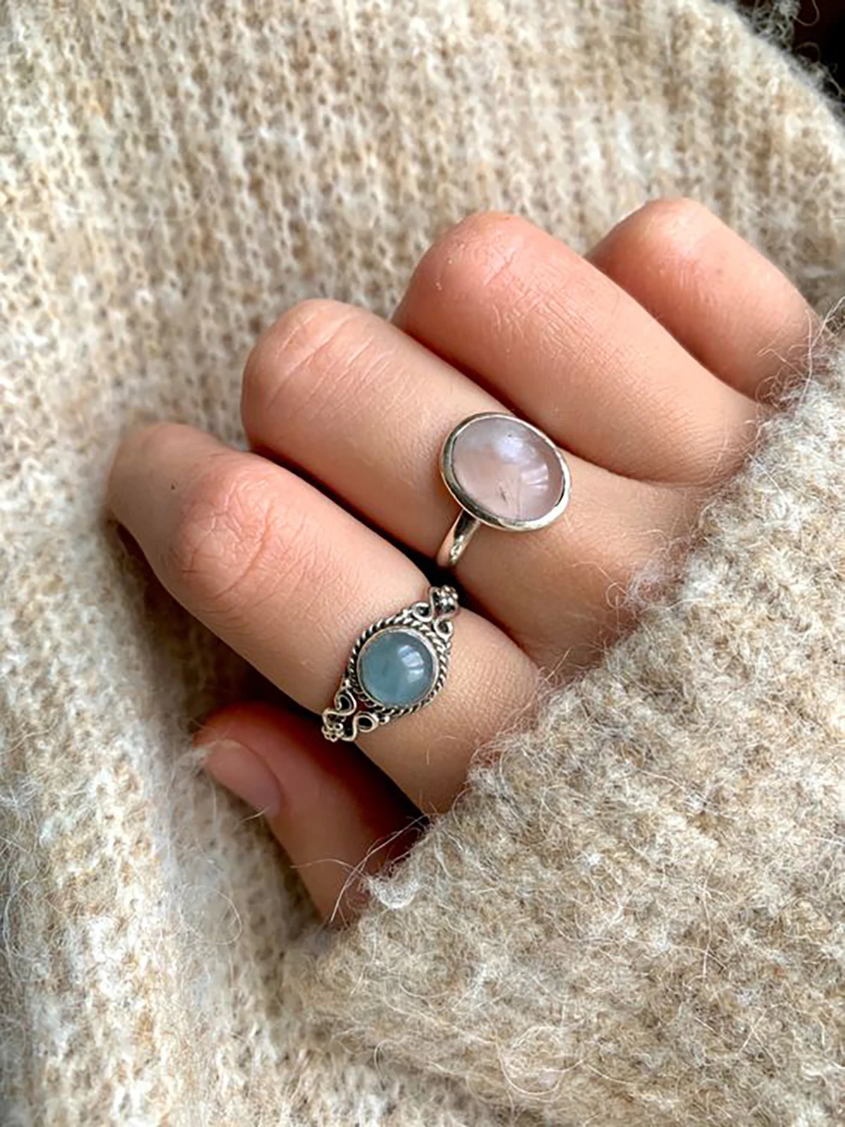 2 Pcs Vintage Decorative Design Classic Silver Color Natural Stone Ring Women Daily Size 6-10 Closed Ring
2 Pcs Vintage Decorative Design Classic Silver Color Natural Stone Ring Women Daily Size 6-10 Closed Ring
