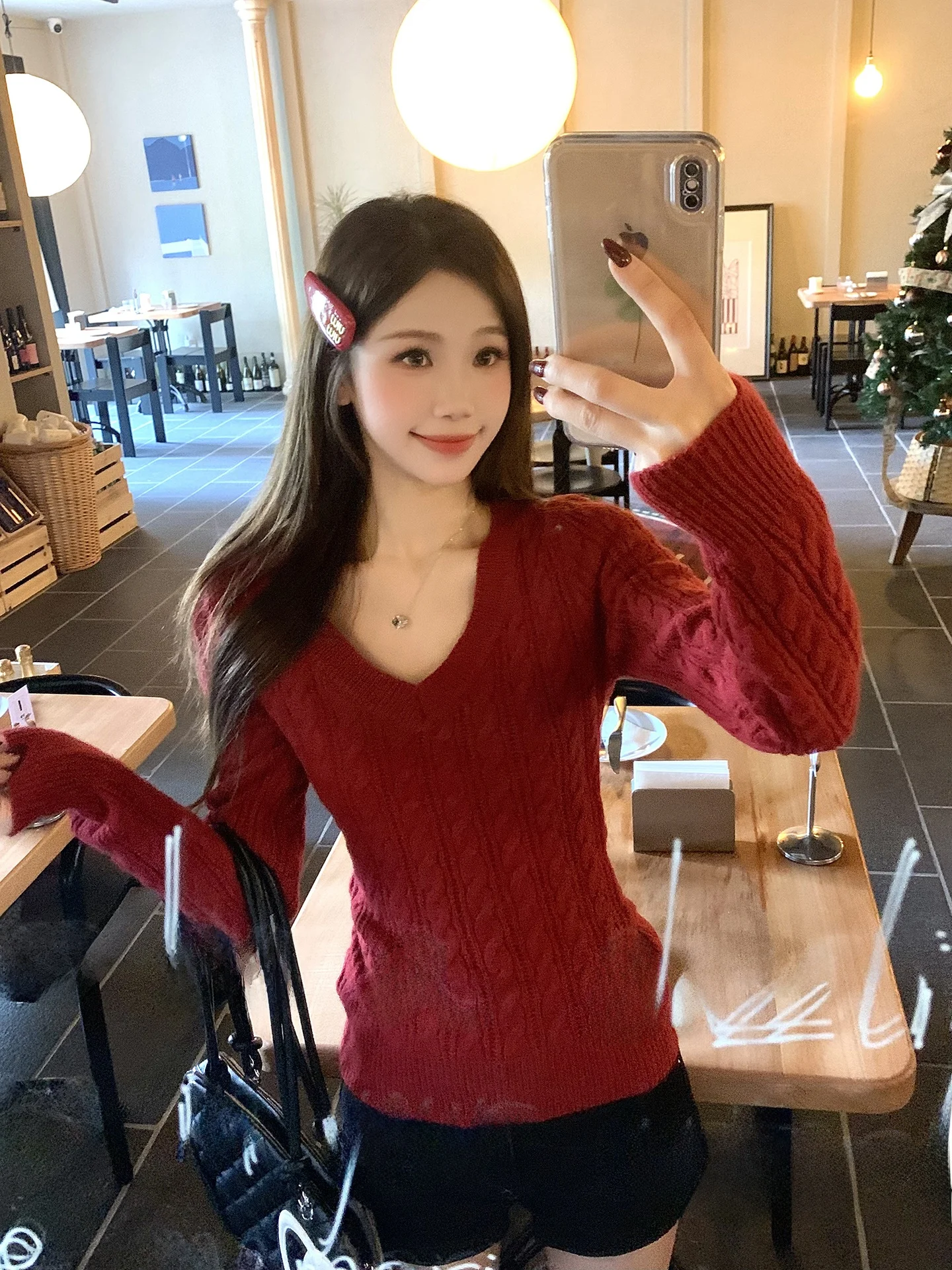 Red Knitted Slim Fit V-Ne Sweater Winter Faion Retro Sle Pure Woolen Woolen Patterned Thiened Knitted Women's Top
Red Knitted Slim Fit V-Ne Sweater Winter Faion Retro Sle Pure Woolen Woolen Patterned Thiened Knitted Women's Top