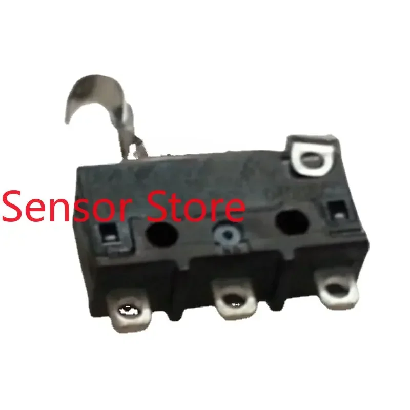 10PCS Small Microswitch Limit Switch 3-pin DE2L-AAAA With Handle
10PCS Small Microswitch Limit Switch 3-pin DE2L-AAAA With Handle