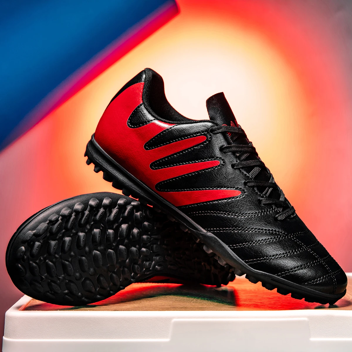 Professional TF Soccer Boots Unisex Youth Adult PU Fabric Upper Rubber Sole Non-slip Training Cleats
Professional TF Soccer Boots Unisex Youth Adult PU Fabric Upper Rubber Sole Non-slip Training Cleats