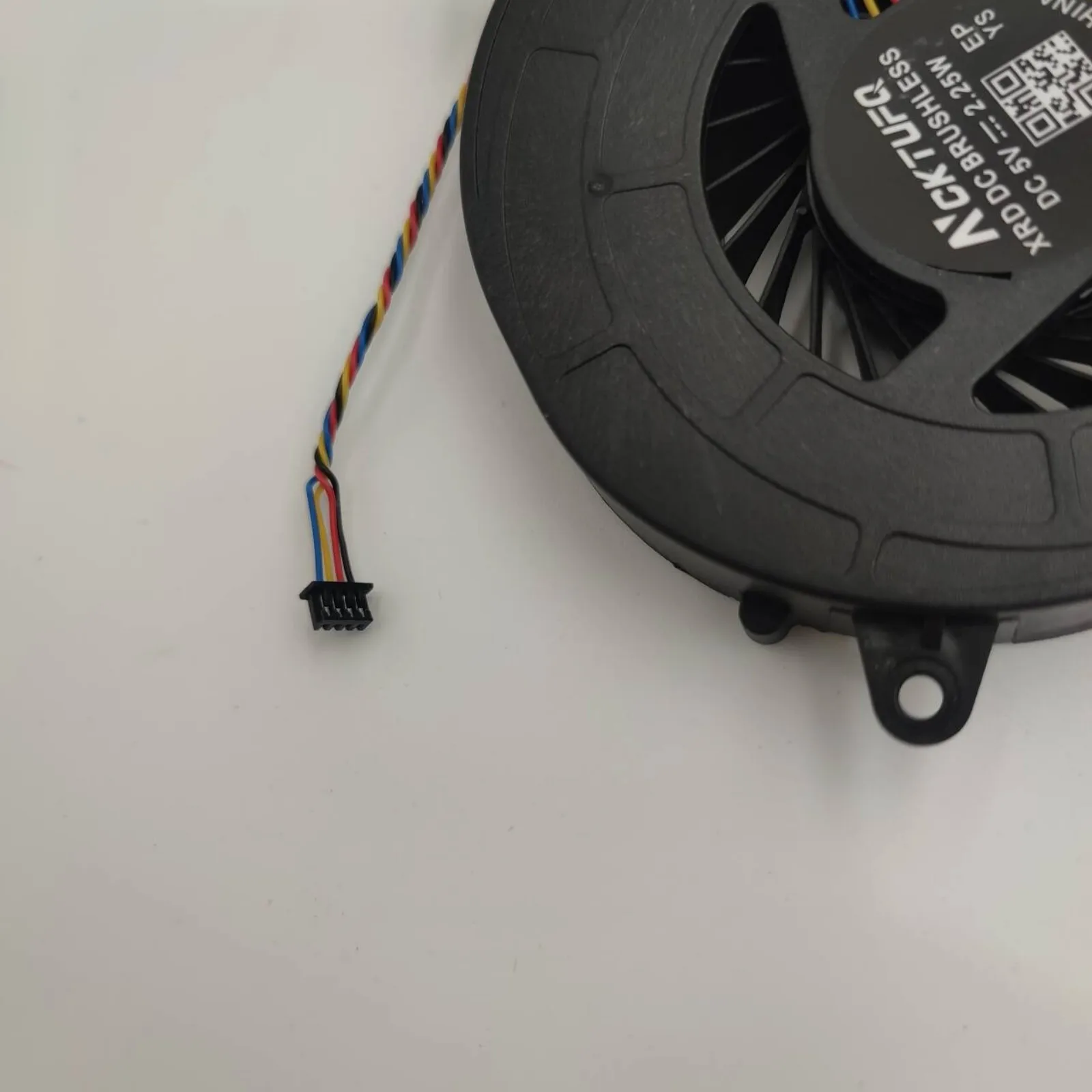 for Lenovo PC AIO 300-22 300-22ISU 300-23ISU 300-23ACL 910-27ISH S400Z S500Z 510-22ASR 510-23ASR 520-22IK Laptop CPU Cooling Fan
for Lenovo PC AIO 300-22 300-22ISU 300-23ISU 300-23ACL 910-27ISH S400Z S500Z 510-22ASR 510-23ASR 520-22IK Laptop CPU Cooling Fan