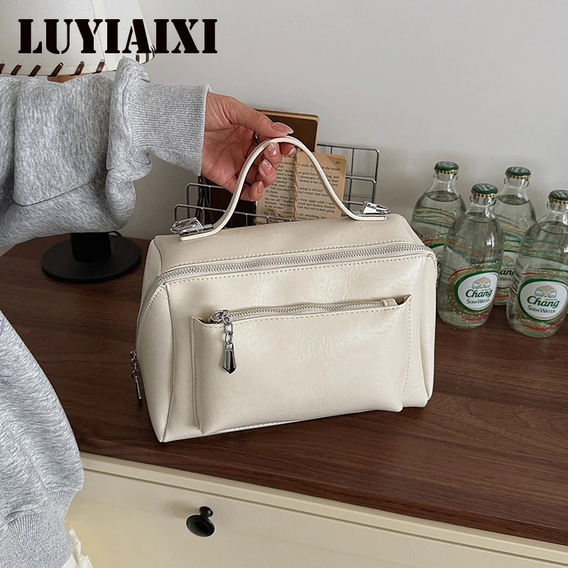 New Urban Minimalist Soft PU Leather Women's Shoulder Handbag Large Capacity Casual Crossbody Bag Fashionable Street Style Sac
New Urban Minimalist Soft PU Leather Women's Shoulder Handbag Large Capacity Casual Crossbody Bag Fashionable Street Style Sac