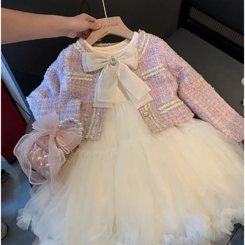 Spring and Autumn Girls' Fashionable Stylish Bowknot Set Dress Children's Korean Two-Piece Set 
Spring and Autumn Girls' Fashionable Stylish Bowknot Set Dress Children's Korean Two-Piece Set