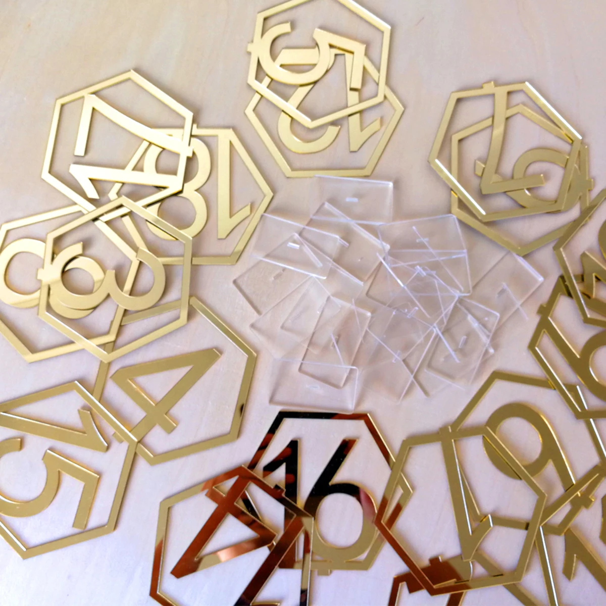 Acrylic Wedding Numbers 1-20 Pearlescent Stand Holder Seating Event Decor Wedding Table Number Plates
Acrylic Wedding Numbers 1-20 Pearlescent Stand Holder Seating Event Decor Wedding Table Number Plates