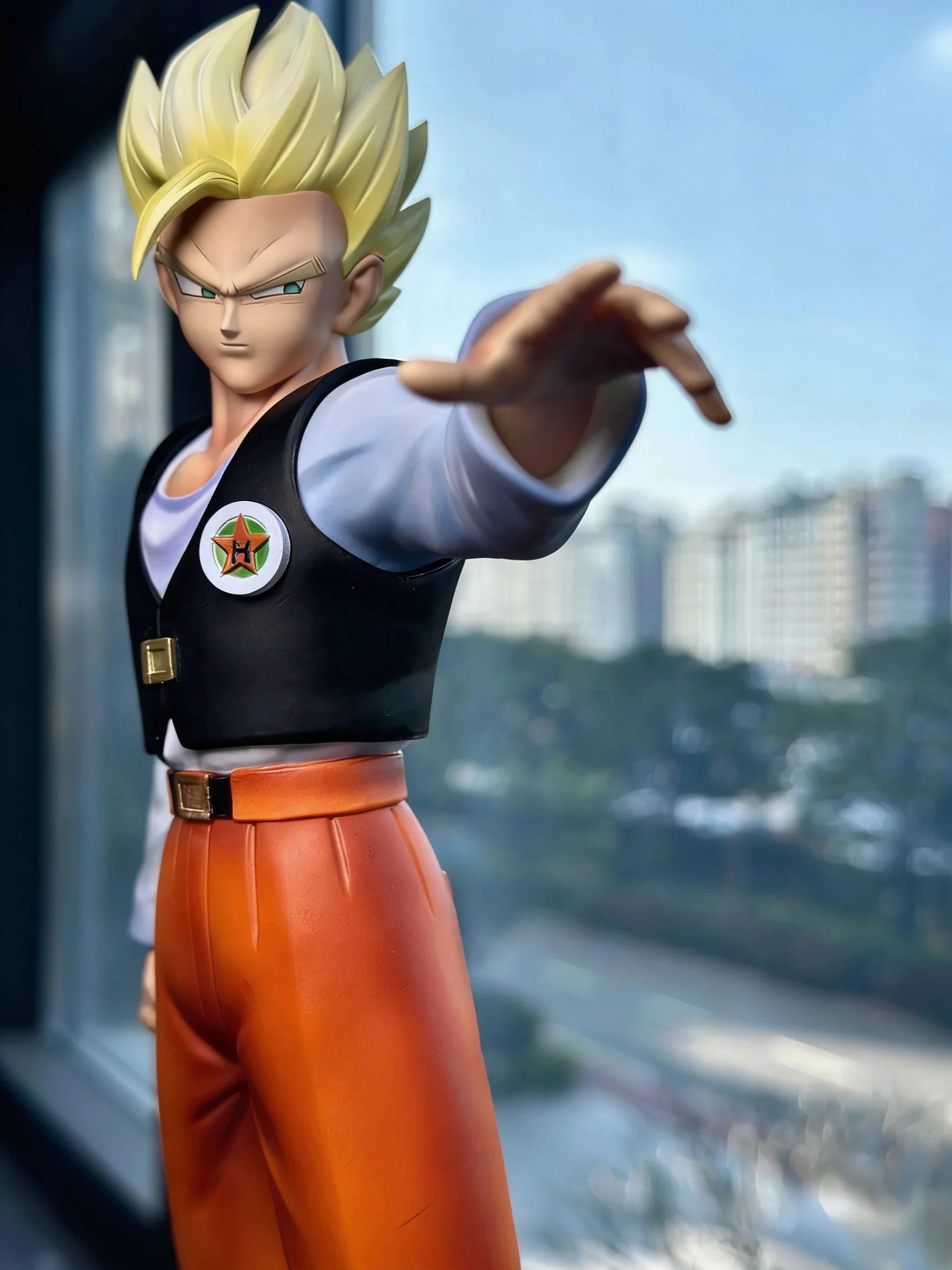31 см Dragon Ball GT Gohan, экшн-фигурка, аниме-фигурка, модель Super Saiyan, стоячая статуя, Коллекционная позитивная модель аниме
31 см Dragon Ball GT Gohan, экшн-фигурка, аниме-фигурка, модель Super Saiyan, стоячая статуя, Коллекционная позитивная модель аниме
