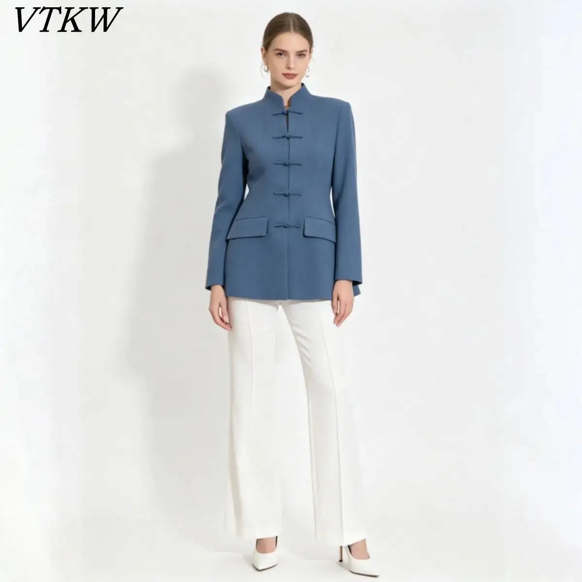 VTKW 2026 New Women Mandarin Collar Blazer Frog Button Long Sleeve Slim Fit Elegant Formal Office Workwear Casual Jacket
VTKW 2026 New Women Mandarin Collar Blazer Frog Button Long Sleeve Slim Fit Elegant Formal Office Workwear Casual Jacket