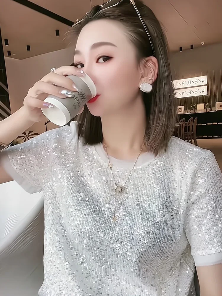 iny Sequin Loose ort Sve Summer T-irt Thin Women's Faion Top round Ne Korean Sle White Bright Bling Bling
iny Sequin Loose ort Sve Summer T-irt Thin Women's Faion Top round Ne Korean Sle White Bright Bling Bling