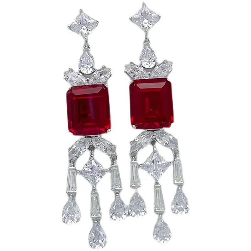 925 Pure Silver Pigeon Blood Red Treasure European and American Fashion Earrings Pure Silver Colorless Wedding Jewelry Wholesale
925 Pure Silver Pigeon Blood Red Treasure European and American Fashion Earrings Pure Silver Colorless Wedding Jewelry Wholesale