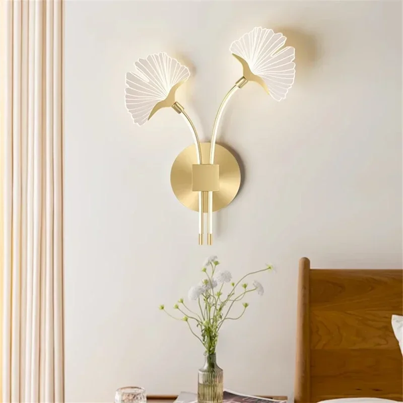 Bedroom bedside wall lamp Nordic creative personality home room lamp Modern simple and luxurious TV background wall lamp
Bedroom bedside wall lamp Nordic creative personality home room lamp Modern simple and luxurious TV background wall lamp