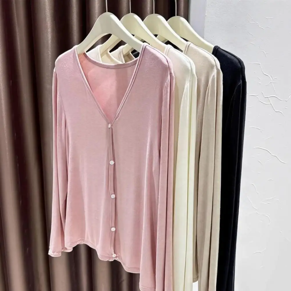 Women's Beach Cover Up Long Sleeve Lightweight Cardigan Sun Protection Button Down Casual Tops for Vacation Daily Wear
Women's Beach Cover Up Long Sleeve Lightweight Cardigan Sun Protection Button Down Casual Tops for Vacation Daily Wear