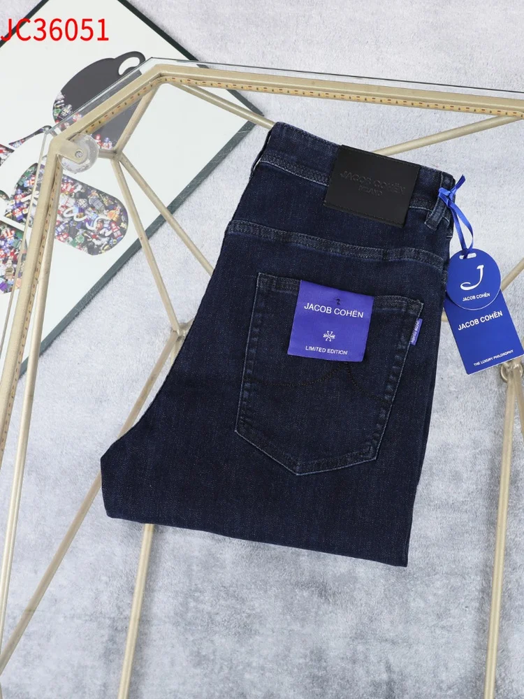 Jaco Men's Slim Fit Luxury Denim Jeans Thin Sle Casual mid Waist Zipper Closure Four Seasons Suitable for Teenagers And Youth
Jaco Men's Slim Fit Luxury Denim Jeans Thin Sle Casual mid Waist Zipper Closure Four Seasons Suitable for Teenagers And Youth