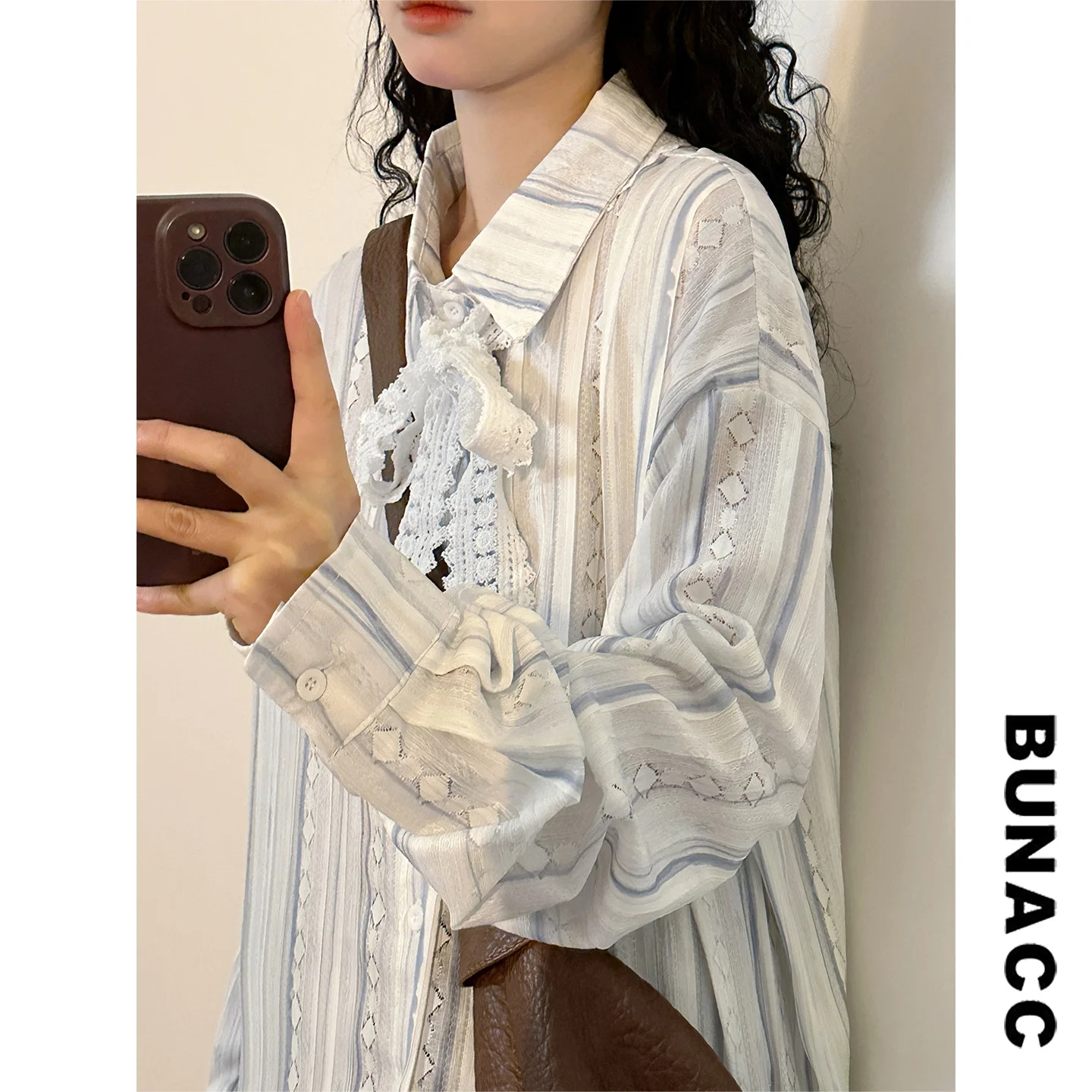 Spring 2026 Women's Loose Long Sve irt Lace Knot Vintage Japanese Sle Versatile Lazy Sle Top BUNACC2026
Spring 2026 Women's Loose Long Sve irt Lace Knot Vintage Japanese Sle Versatile Lazy Sle Top BUNACC2026