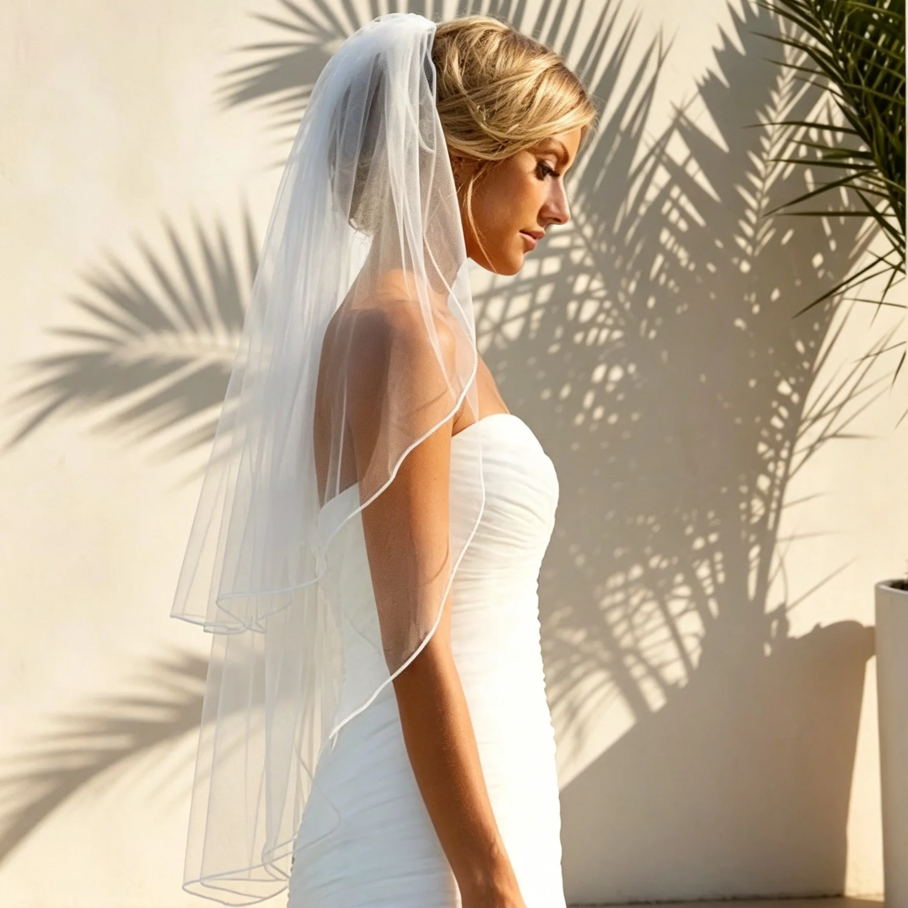 2 Tier Wedding Veil with Pencil Edge Short Bridal Veil with Comb Soft Tulle Fingertip Length for Photoshoot Church Wedding G15
2 Tier Wedding Veil with Pencil Edge Short Bridal Veil with Comb Soft Tulle Fingertip Length for Photoshoot Church Wedding G15