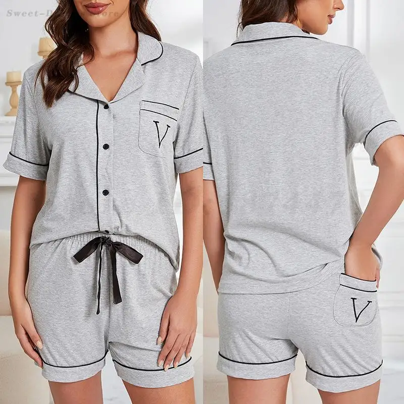 2025 Summer Grey Modal Pajamas Fashion Short Sleeved Shorts Pijamas Suit Home Clothes Sexy Lapel Collar Sleepwear Lounge Wear
2025 Summer Grey Modal Pajamas Fashion Short Sleeved Shorts Pijamas Suit Home Clothes Sexy Lapel Collar Sleepwear Lounge Wear