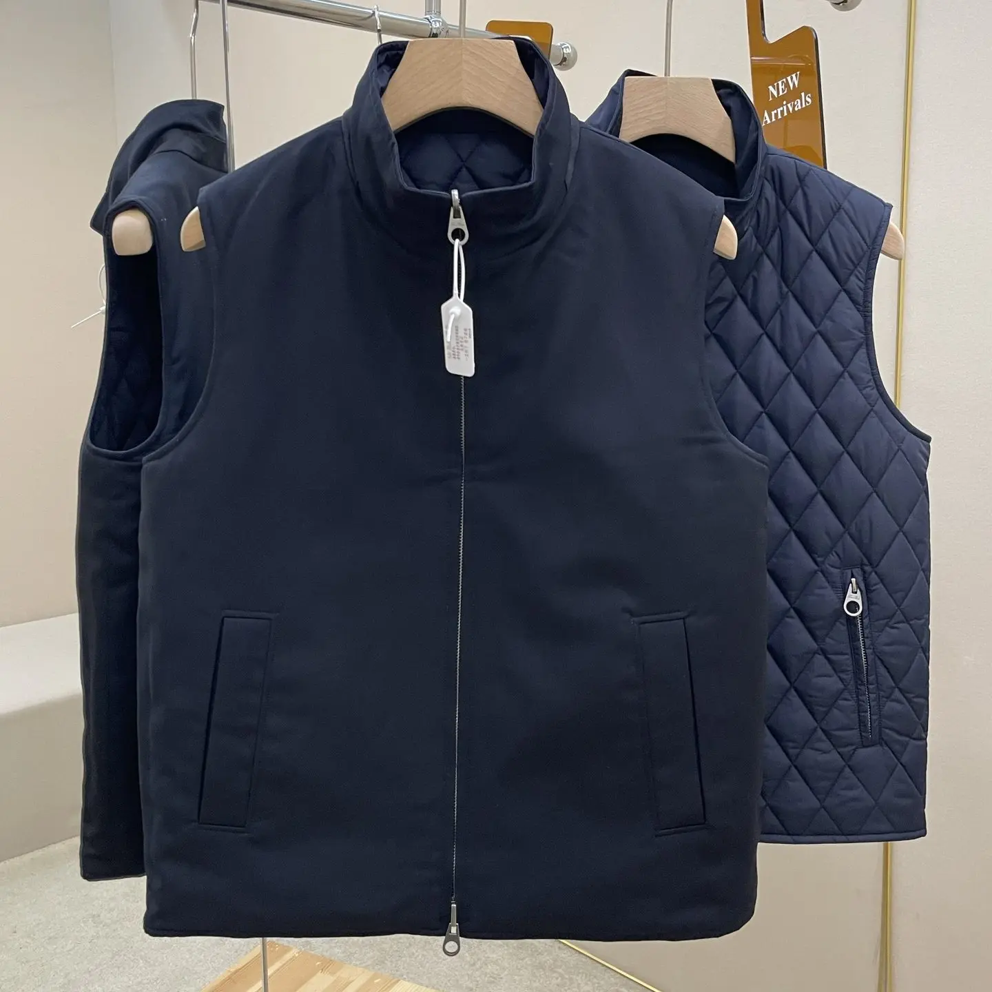 Итальянский LP 25aw повседневный двусторонний жилет с ромбами и воротником-стойкой
Итальянский LP 25aw повседневный двусторонний жилет с ромбами и воротником-стойкой