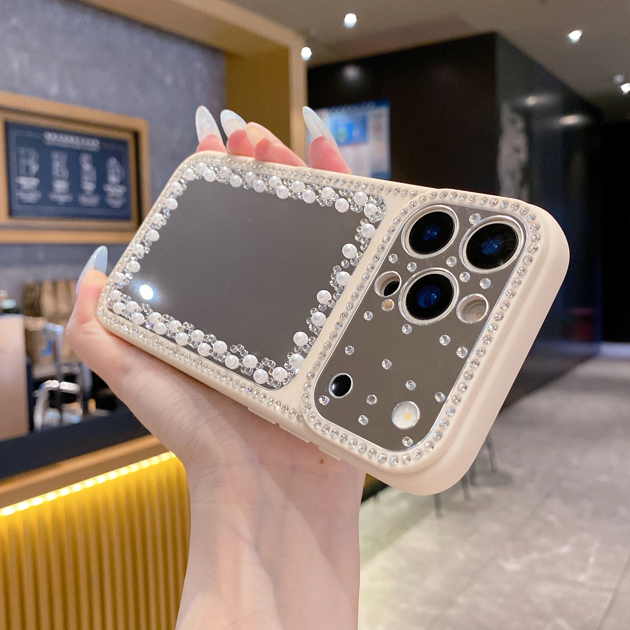 Women Fashion Pearl Rhinestone Mirror Phone Case for iPhone 11-17 Pro Max Bling Diamond Makeup Shockproof Protective Case
Women Fashion Pearl Rhinestone Mirror Phone Case for iPhone 11-17 Pro Max Bling Diamond Makeup Shockproof Protective Case
