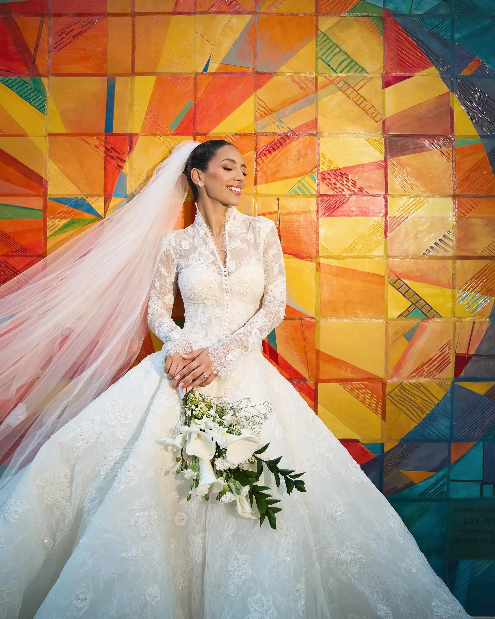 Customized Luxurious Off Shoulder Sequin Mermaid Wedding Dress, Detachable Sleeves Slim Fit Bridal Gown Vestidos De Novia
Customized Luxurious Off Shoulder Sequin Mermaid Wedding Dress, Detachable Sleeves Slim Fit Bridal Gown Vestidos De Novia