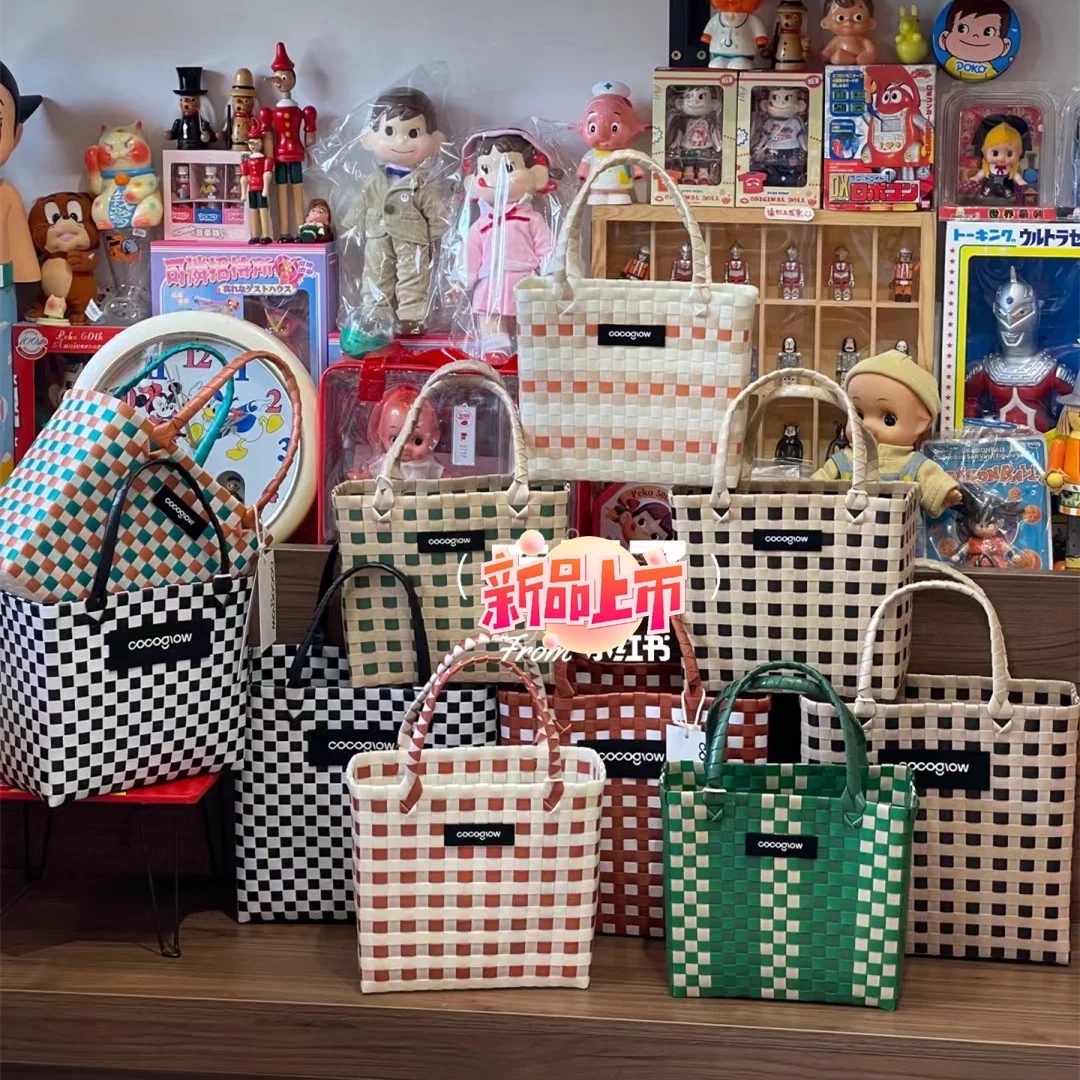 Faionable Handwoven oulder Bag Women's Basket Bag Handheld Single Strap Bag Handmade Children's Bag Casual Simple Sle
Faionable Handwoven oulder Bag Women's Basket Bag Handheld Single Strap Bag Handmade Children's Bag Casual Simple Sle