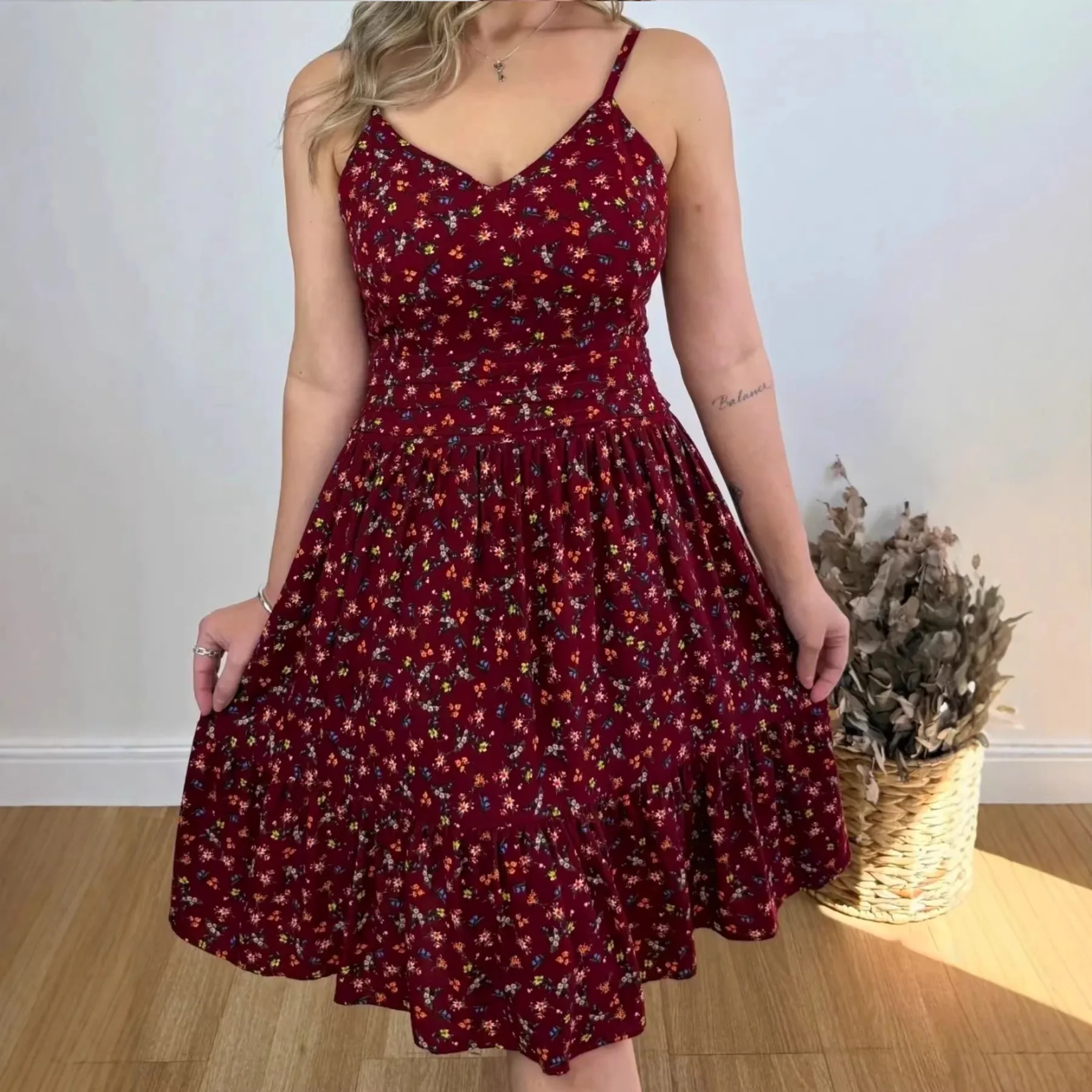 2026 Spring New Women's Beach Vacation Casual Fashion A Line Flowery Ruched Midi Dress Holiday
2026 Spring New Women's Beach Vacation Casual Fashion A Line Flowery Ruched Midi Dress Holiday
