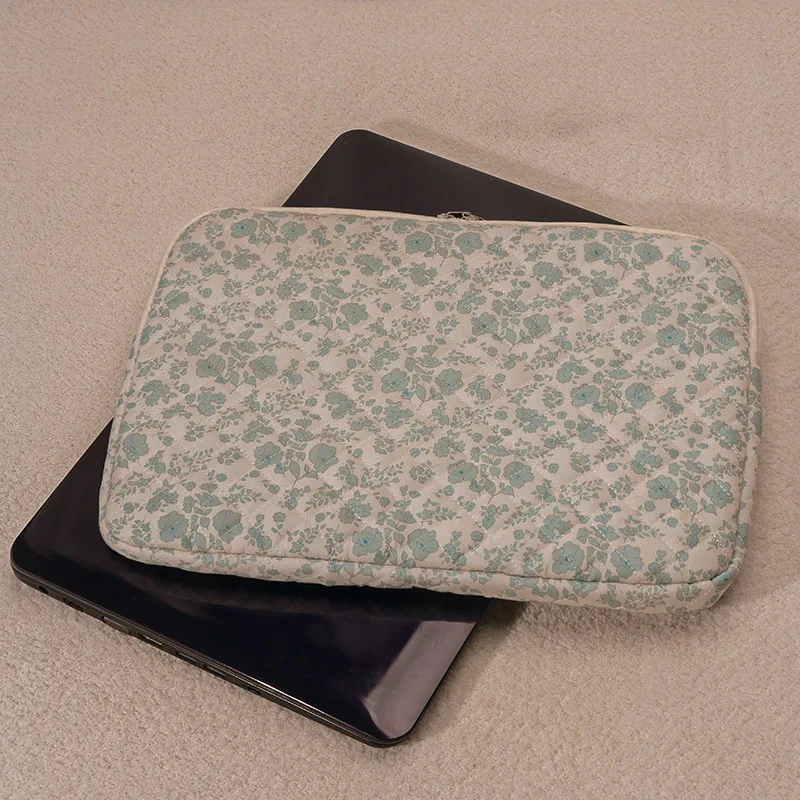 ins wind ridge bow laptop liner bag niche cute Pad protective case 14 inch female
ins wind ridge bow laptop liner bag niche cute Pad protective case 14 inch female