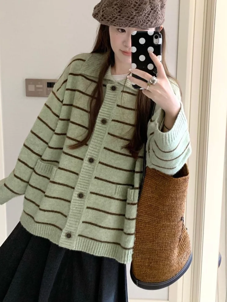 Women's Loose Fit Striped Color Blo Knit Cardigan Sweater Vintage Collar Long Sve Casual Outerwear Autumn Winter New Sle
Women's Loose Fit Striped Color Blo Knit Cardigan Sweater Vintage Collar Long Sve Casual Outerwear Autumn Winter New Sle