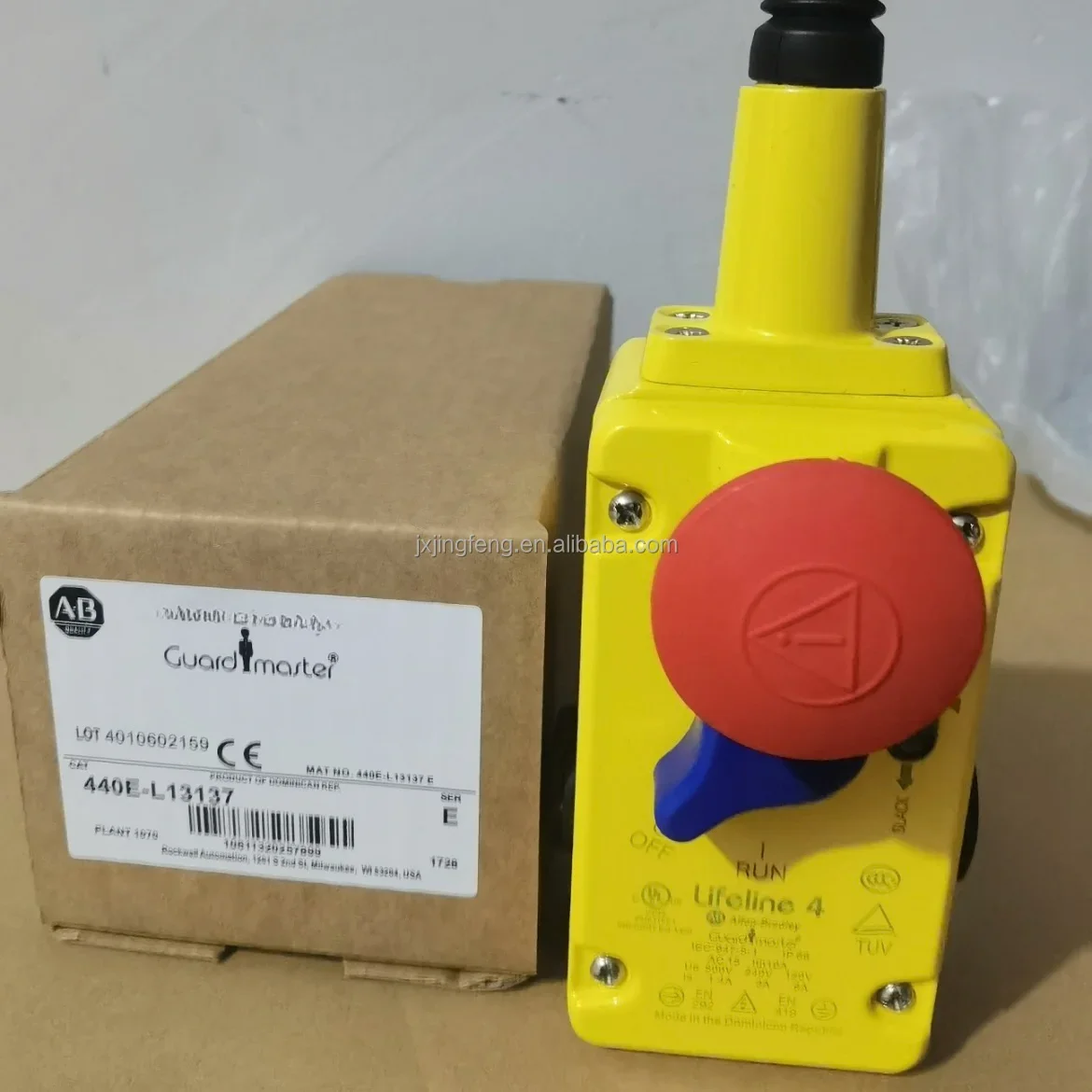 A-B Cable Pull Switch 440K-E33040 new original in stock
A-B Cable Pull Switch 440K-E33040 new original in stock