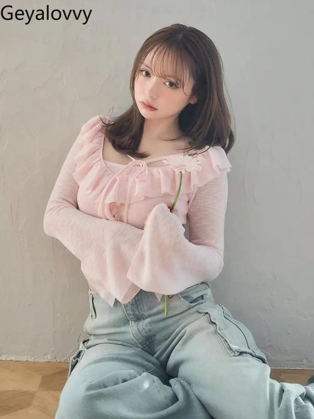 Japanese Style Sweet Girl Bow Strap Elegant Blouses Bubble Sleeve Long Sleeved Top Women Fashion Casual Shirt Spring Autumn
Japanese Style Sweet Girl Bow Strap Elegant Blouses Bubble Sleeve Long Sleeved Top Women Fashion Casual Shirt Spring Autumn