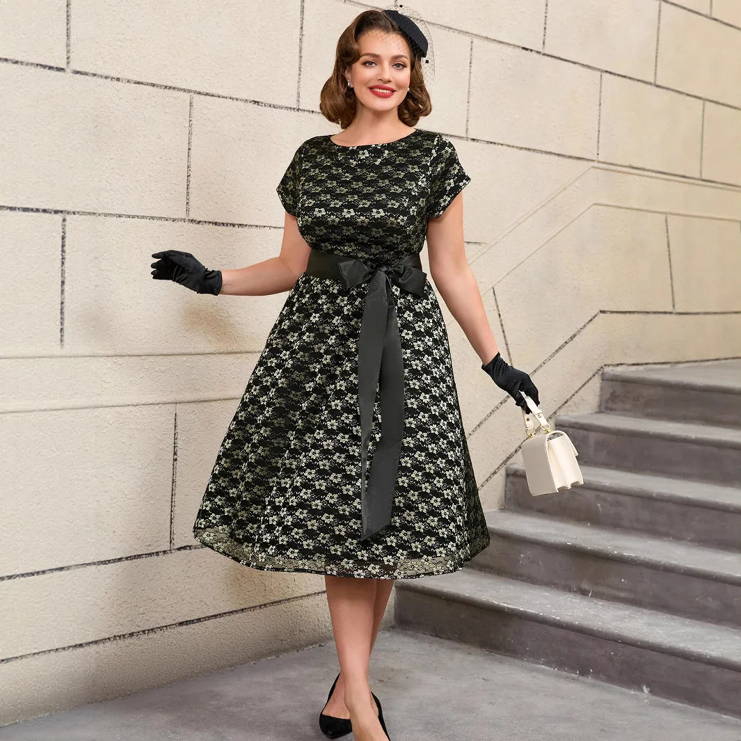 Plus Size Gold Thread Knitted Lace Dress Round Neck Short Sleeve A-line Elegant Temperament Party Dress Elegantes Casual Y2k
Plus Size Gold Thread Knitted Lace Dress Round Neck Short Sleeve A-line Elegant Temperament Party Dress Elegantes Casual Y2k