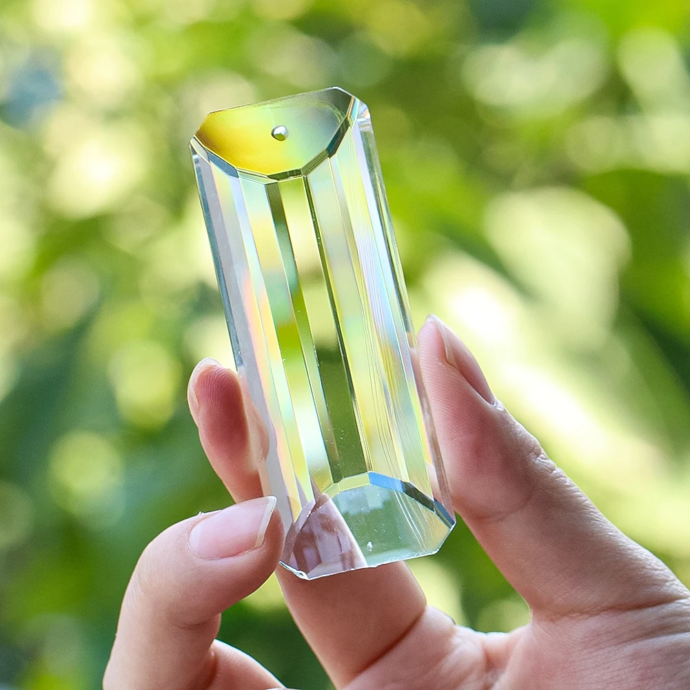 Хрустальный прямоугольный призматический кулон, граненый стеклянный солнцеуловитель, подвесное украшение для окна, дома, сада, свадебный декор
Хрустальный прямоугольный призматический кулон, граненый стеклянный солнцеуловитель, подвесное украшение для окна, дома, сада, свадебный декор