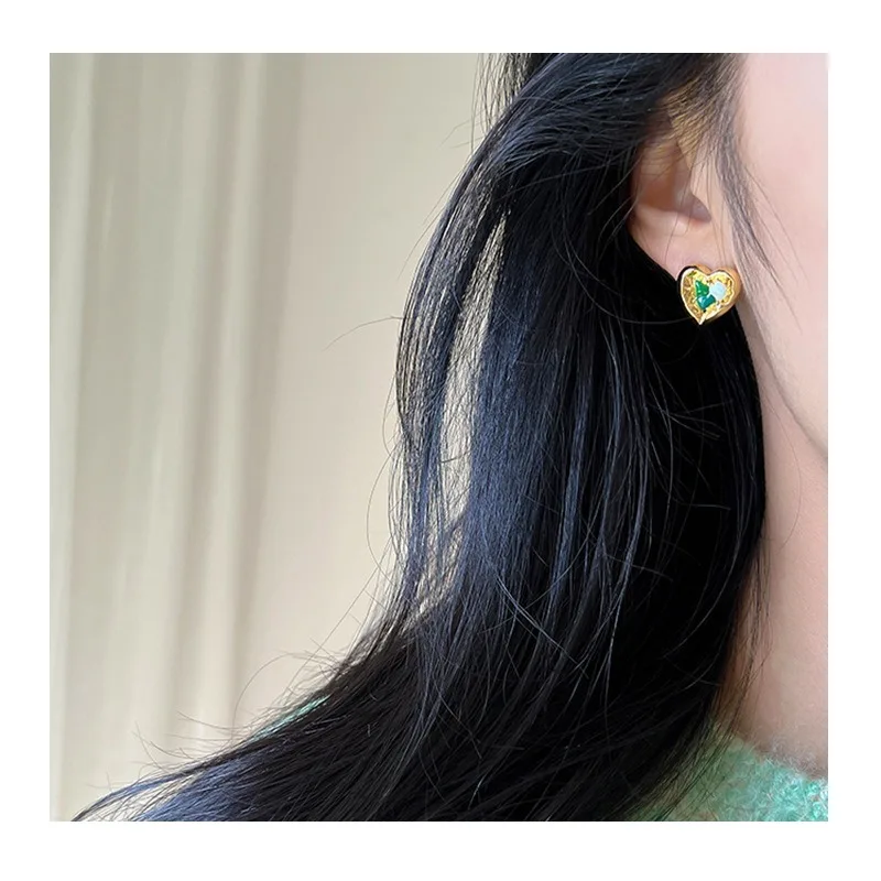 Green Love Stud Earrings for Women's New Light Luxury Niche Design Temperament Retro Autumn Heart Earrings Tide
Green Love Stud Earrings for Women's New Light Luxury Niche Design Temperament Retro Autumn Heart Earrings Tide