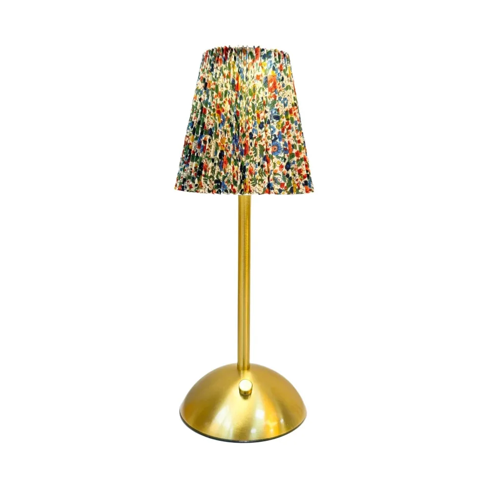 Metal Base Pleated Desk Lamp Fabric Shade Pastoral Style Touch Bedside Lamp Soft Lights Dimmable LED Night Light Bar
Metal Base Pleated Desk Lamp Fabric Shade Pastoral Style Touch Bedside Lamp Soft Lights Dimmable LED Night Light Bar