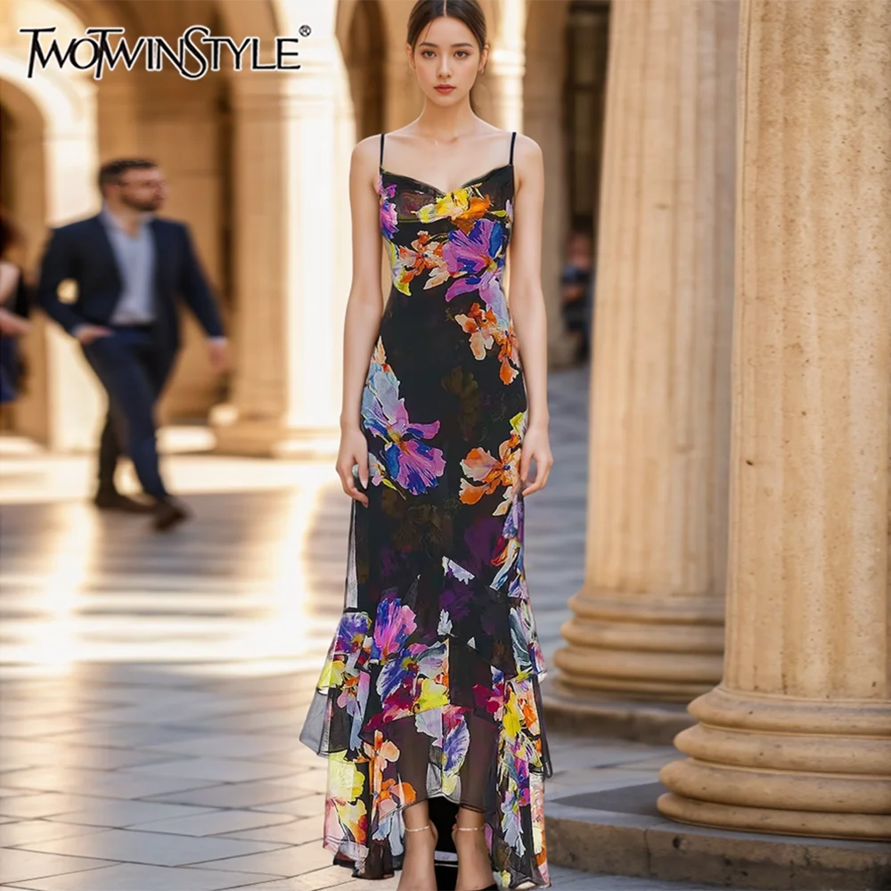 TWOTWINSTYLE Temperament Printing Dresses For Women Camisole Sleeveless High Waist Slimming Vintage Dress Female New KDR509467
TWOTWINSTYLE Temperament Printing Dresses For Women Camisole Sleeveless High Waist Slimming Vintage Dress Female New KDR509467